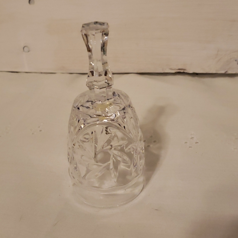 Vintage Crystal Bell 🔔